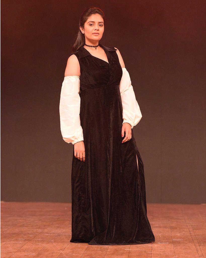 Beautiful Anchor Sreemukhi in Black Dress Photos