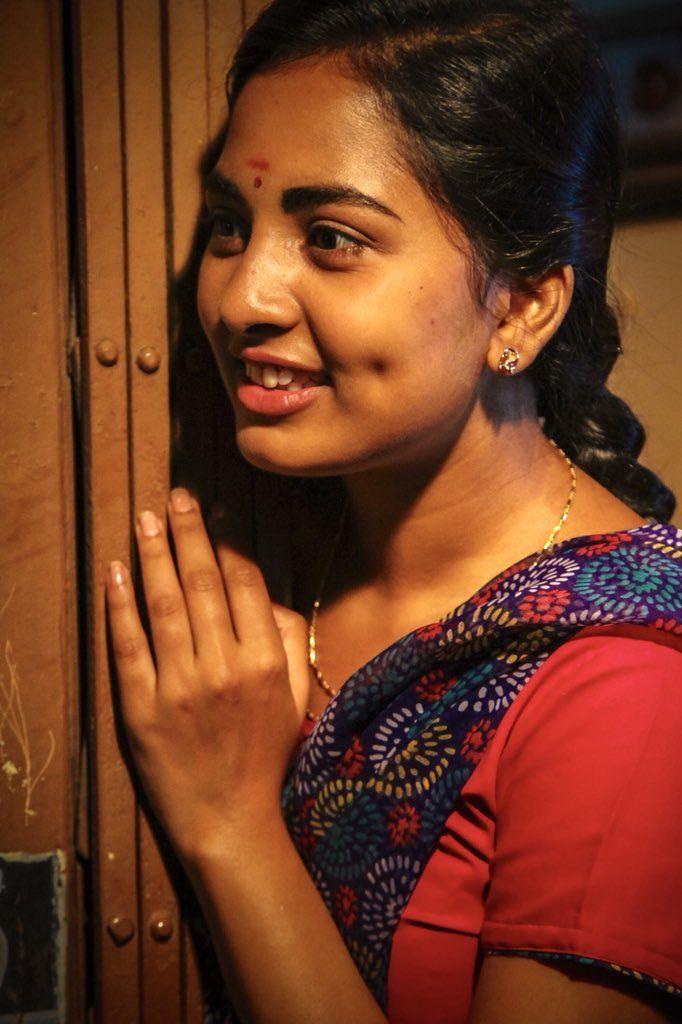 Beautiful Click's of Gorgeous Dimple Beauty Sruthi Dange Stills