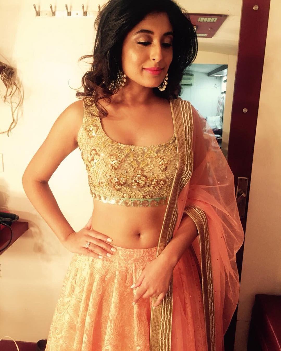 Beautiful Pics Of Kritika Kamra Which You Do Not Wish To Miss Out