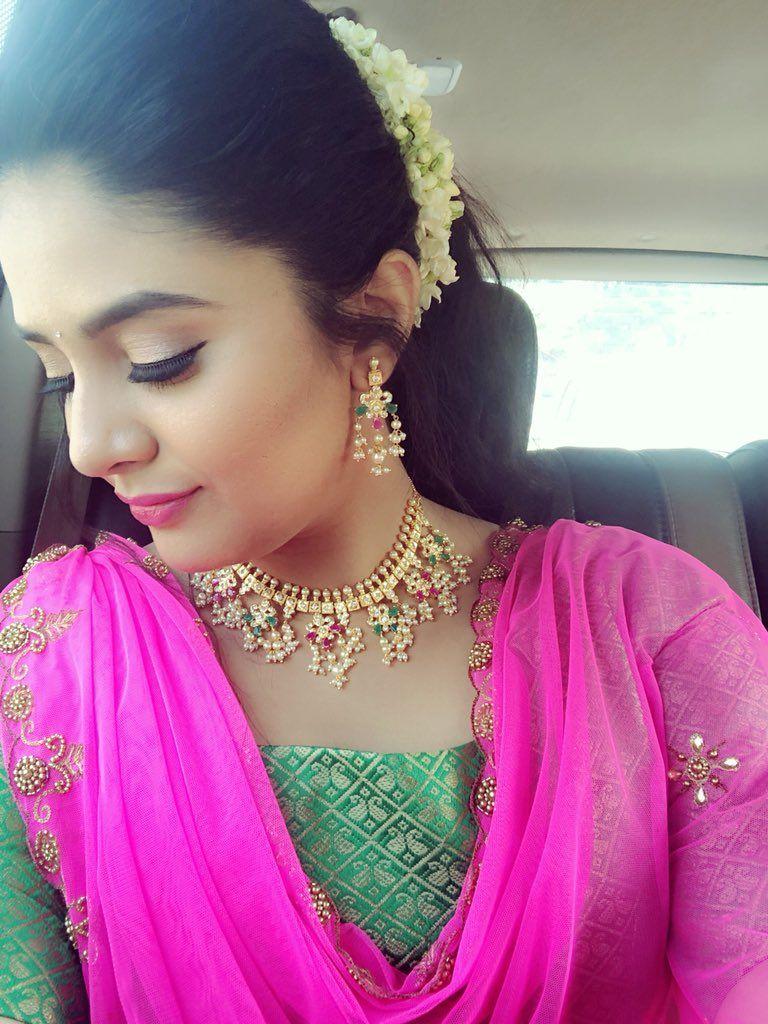 Beauty Actress/Anchor Sreemukhi Looks Super Unseen Photos