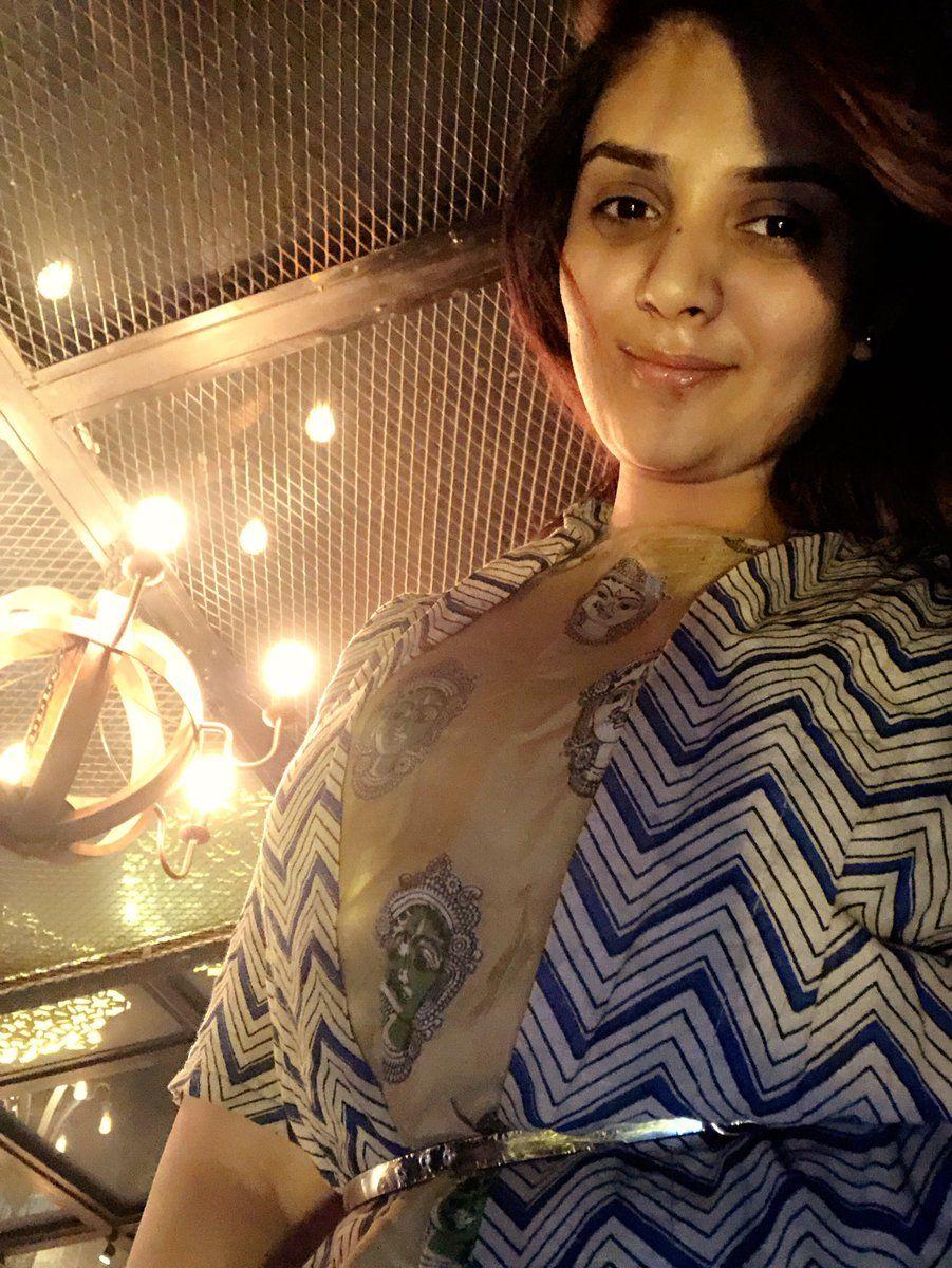 Beauty Actress/Anchor Sreemukhi Looks Super Unseen Photos