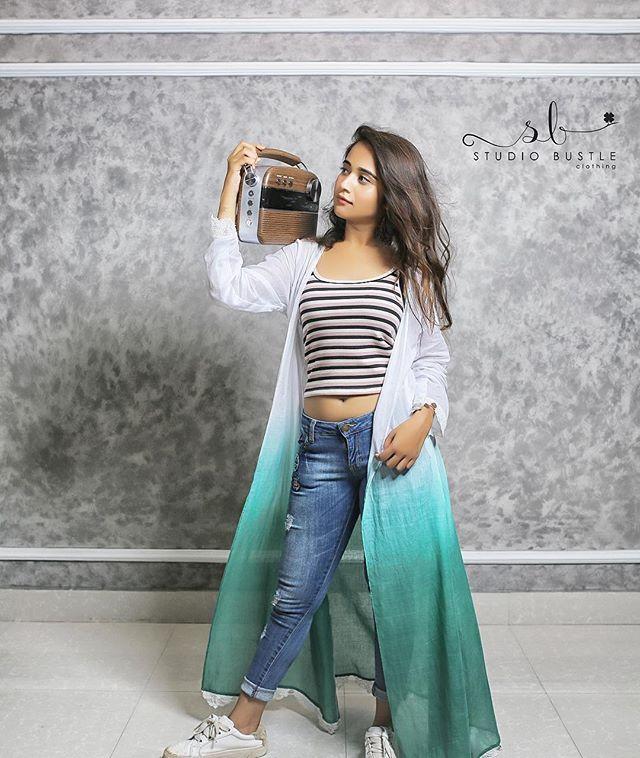 Bigg Boss 2 Contestant Deepthi Sunaina Latest Unseen Photo Stills