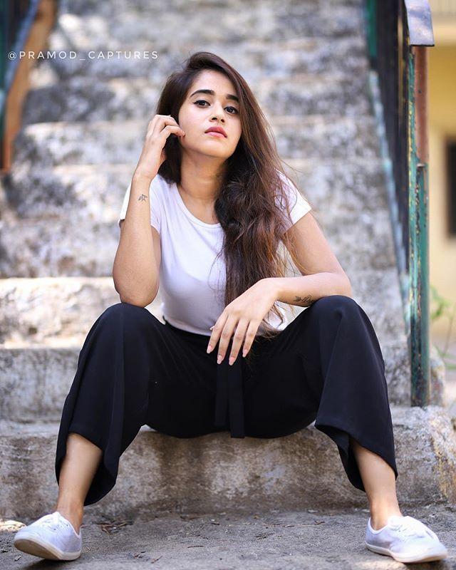 Bigg Boss 2 Contestant Deepthi Sunaina Latest Unseen Photo Stills