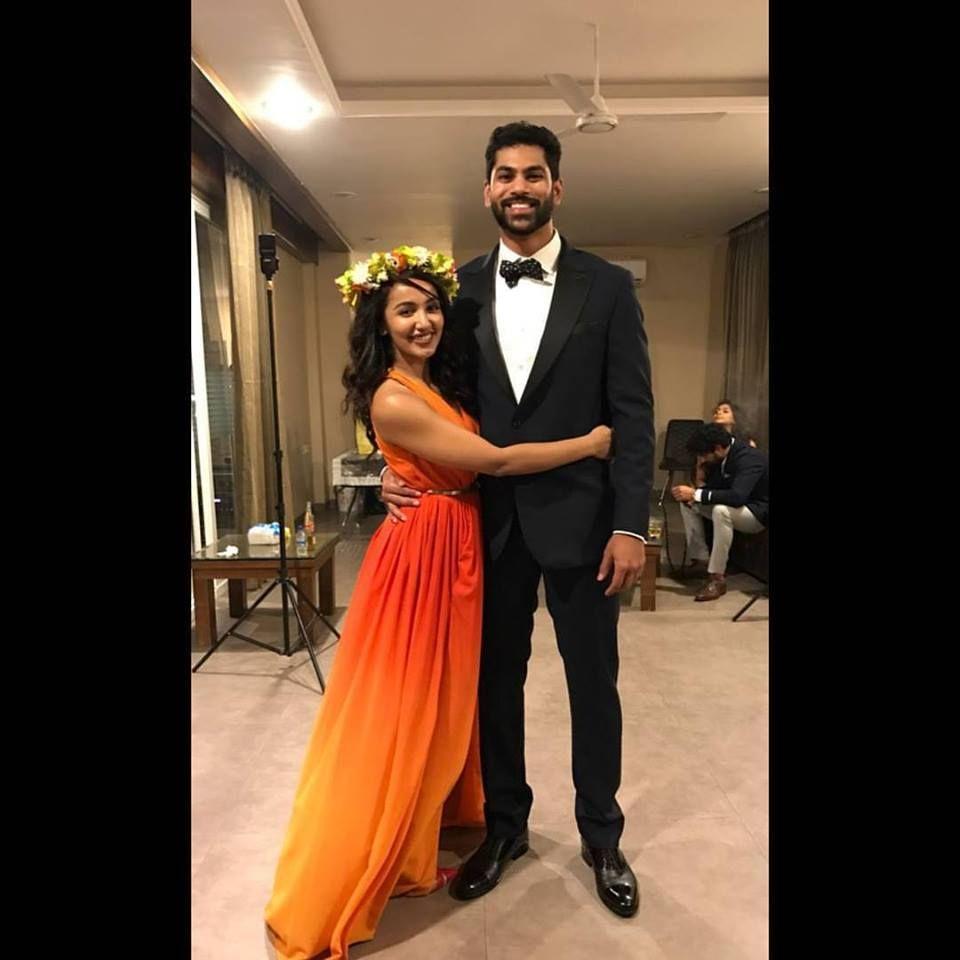 B'day Special: Bigg Boss 2 Contestant Tejaswi Madivada Rare & Unseen Photos