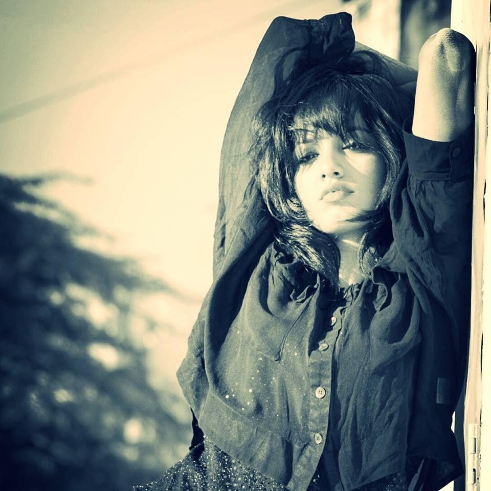 B'day Special: Bigg Boss 2 Contestant Tejaswi Madivada Rare & Unseen Photos