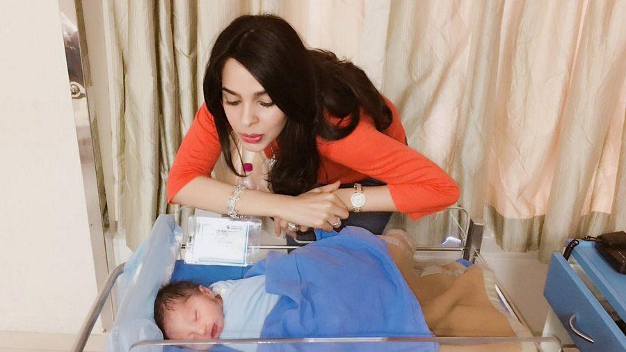 Bollywood Actress Mallika Sherawat Latest Stills