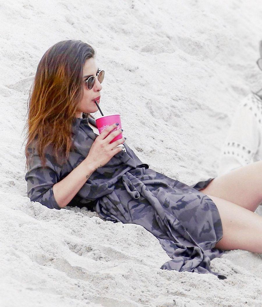 Bollywood Actress Priyanka Chopra Latest Photo Stills