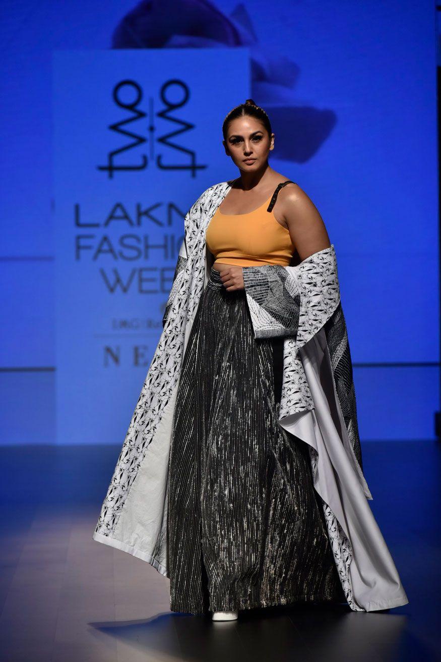 Bollywood Actress Showstoppers at Lakme Fashion Week 2018