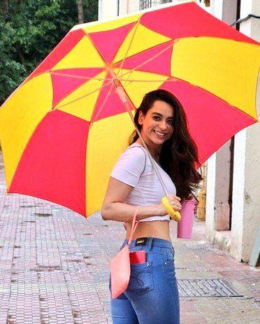 Bollywood Actress Soundarya Sharma Latest Hot Photos