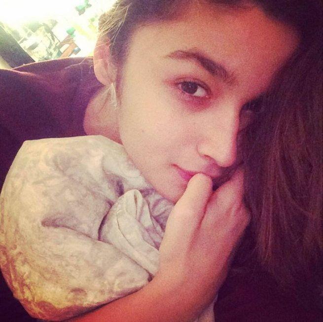 Bollywood Actresses Early Morning Selfies Photos