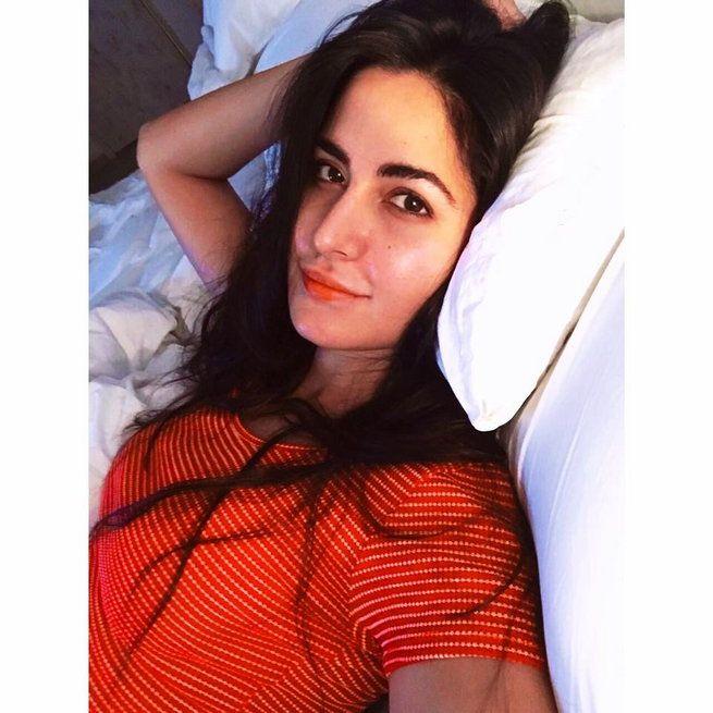 Bollywood Actresses Early Morning Selfies Photos