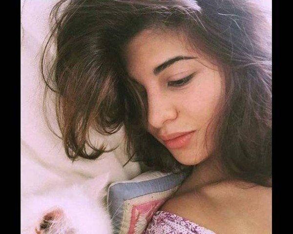 Bollywood Actresses Early Morning Selfies Photos