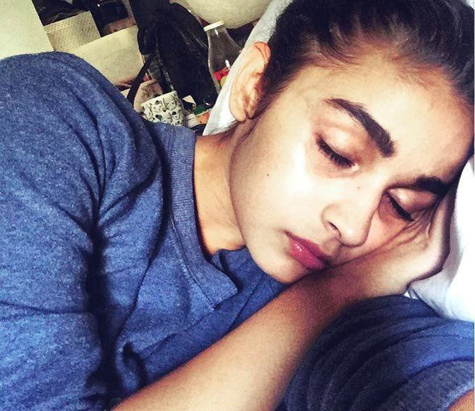 Bollywood Actresses Early Morning Selfies Photos