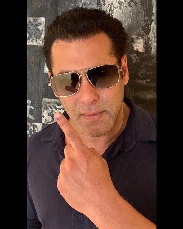 Bollywood actors Voting