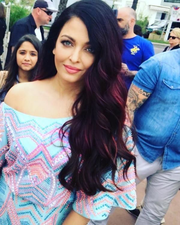 Cannes 2018: Aishwarya Rai looks stunning on the red carpet