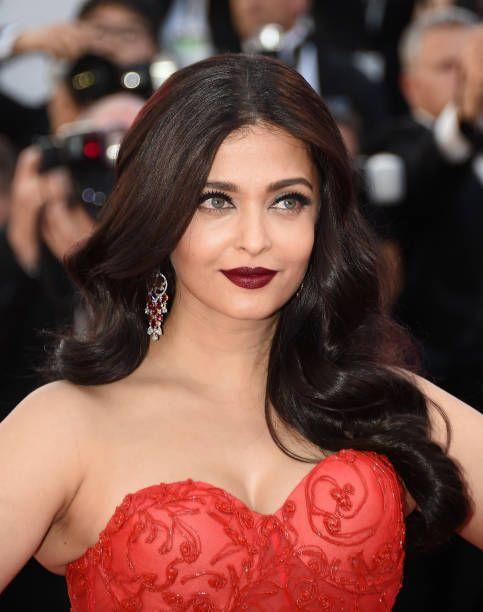 Cannes Queen Aishwarya Rai On the Red Carpet Day 2