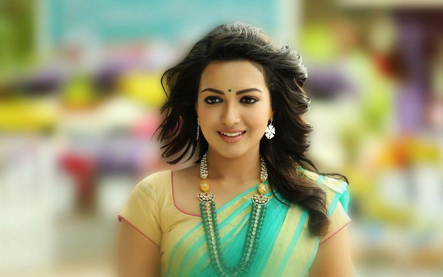 Catherine Tresa HOT & SEXY Close UP Wallpapers