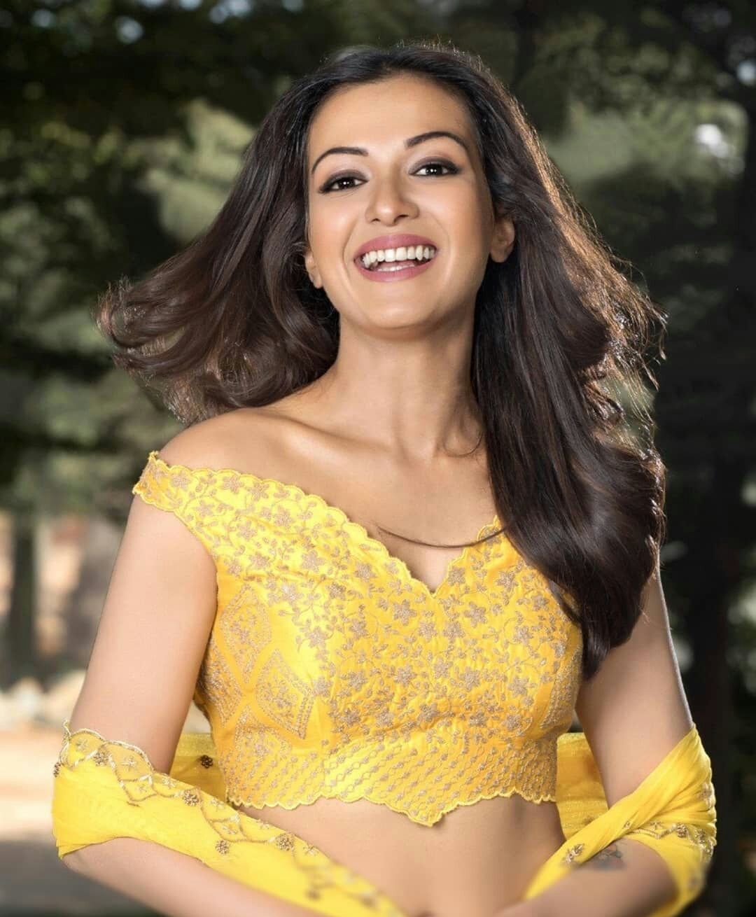 Catherine Tresa Hot Compilation of Photos