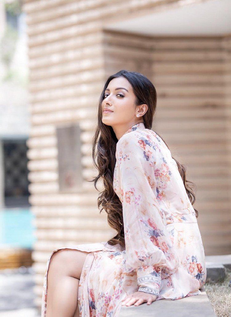 Catherine Tresa Latest New Gallery