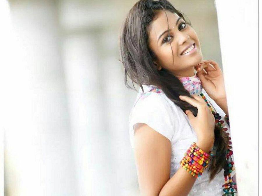 Chandini Tamilarasan Hot & Spicy Close UP HD Wallpapers