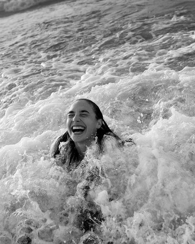 Check out the Latest Photos & Images of Gal Gadot Actress