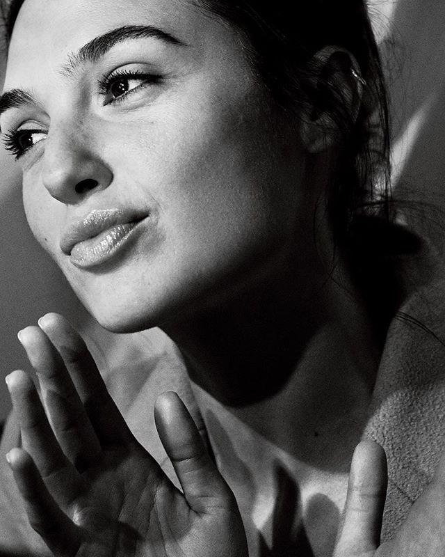 Check out the Latest Photos & Images of Gal Gadot Actress