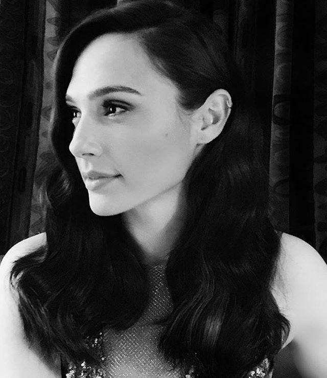 Check out the Latest Photos & Images of Gal Gadot Actress