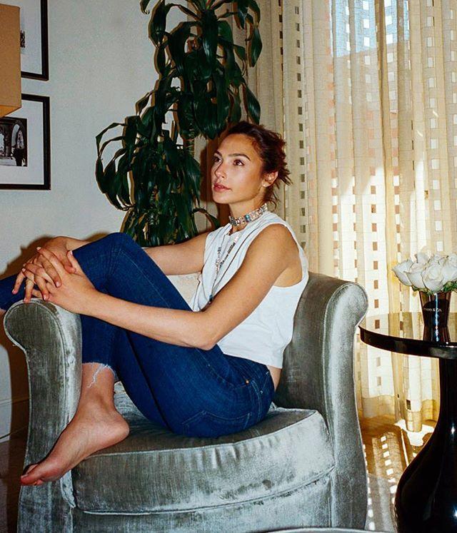 Check out the Latest Photos & Images of Gal Gadot Actress