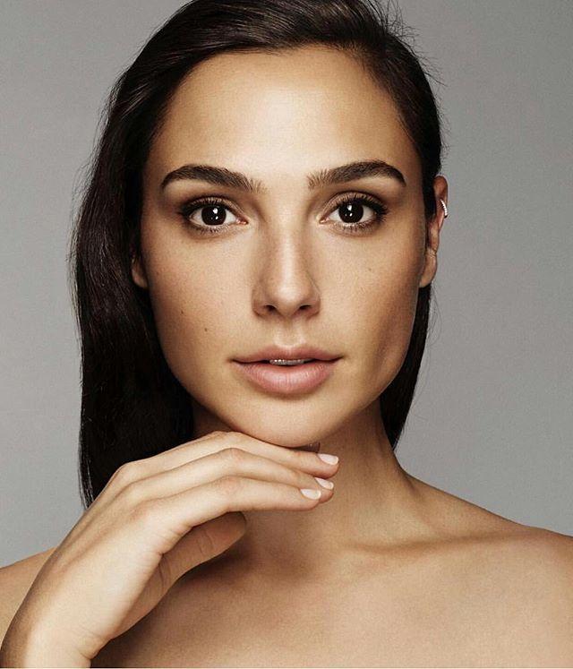 Check out the Latest Photos & Images of Gal Gadot Actress