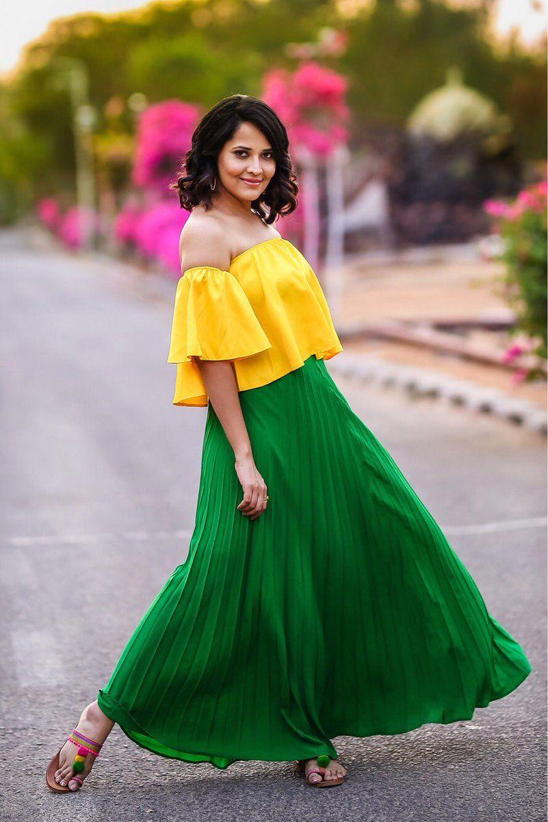 Anchor Anasuya Latest Unseen Photos Stills