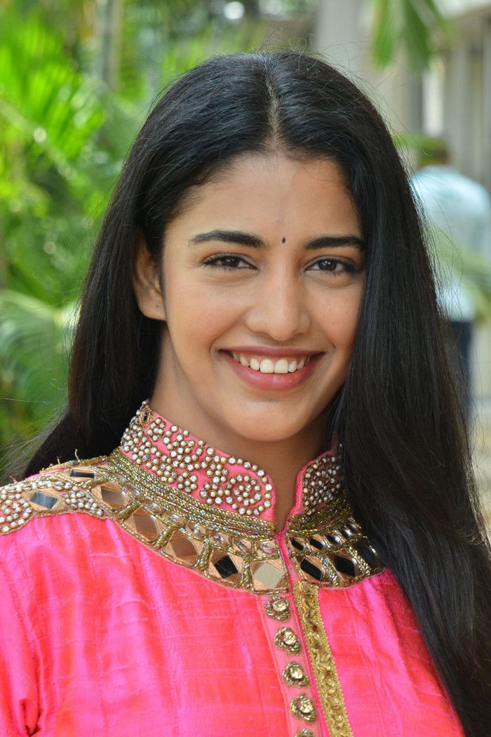 Daksha Nagarkar Latest Photos & Stills