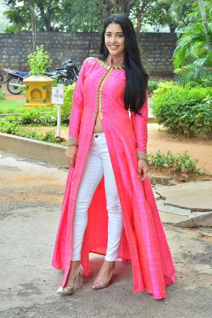Daksha Nagarkar Latest Photos & Stills