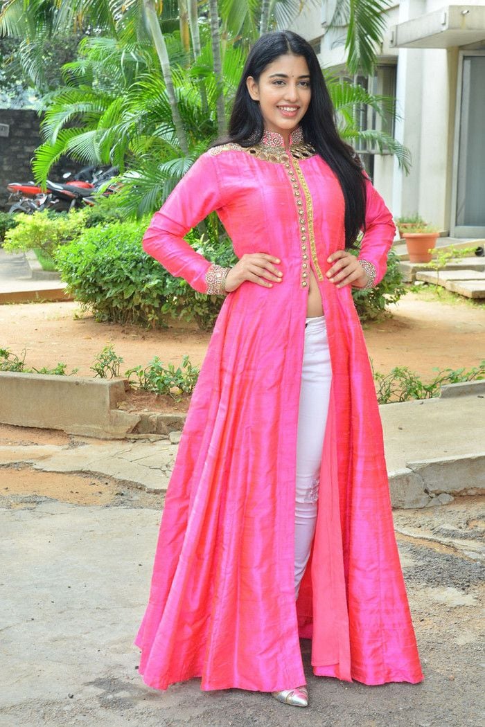 Daksha Nagarkar Latest Photos & Stills