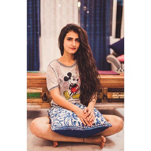 Dangal Girl Fatima Sana Shaikh Unseen Hot Photos are Too Hot to Handle!