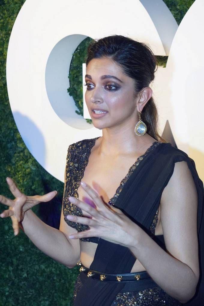 Deepika Padukone Stills At GQ Fashion Nights 2017