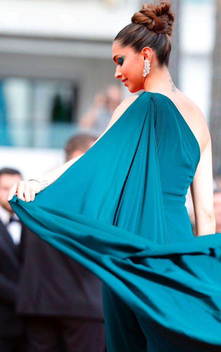 Deepika Padukone walks the red carpet like a queen PHOTOS