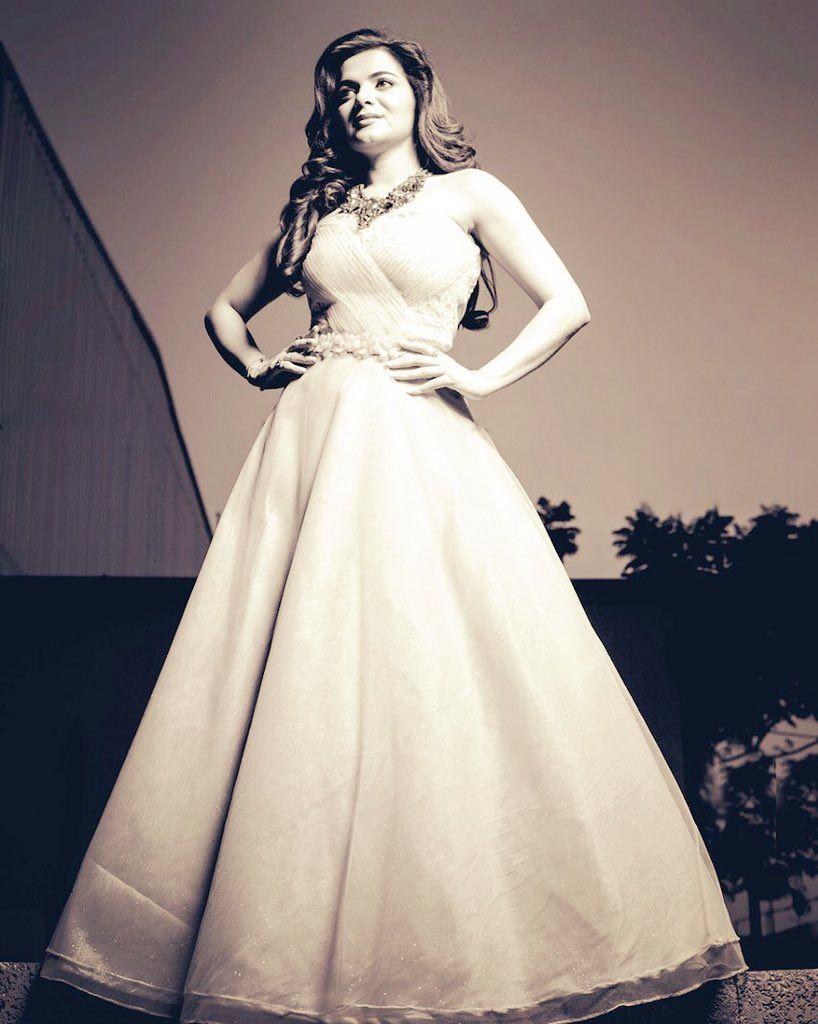 Dhivya Dharshini Latest Stills