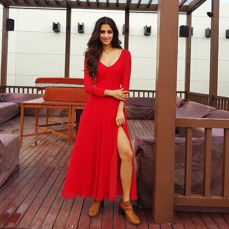 Disha Patani Unseen Images Will Give You A sweet Heart Pain