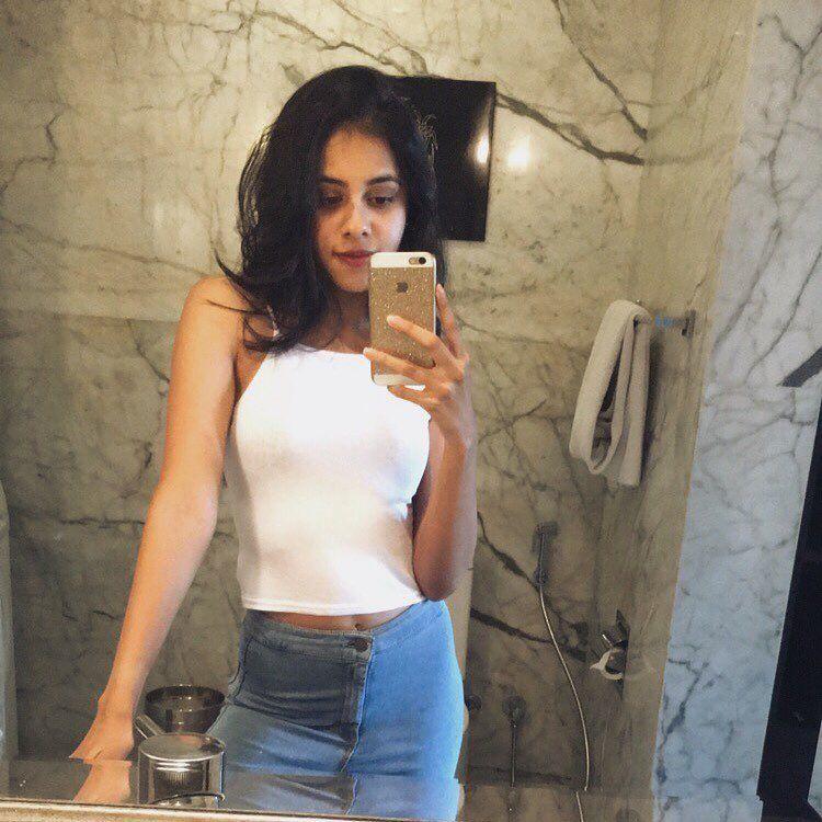 Dishani Chakraborty Daughter Of Mithun Rising The Heat In Bollywood See Images