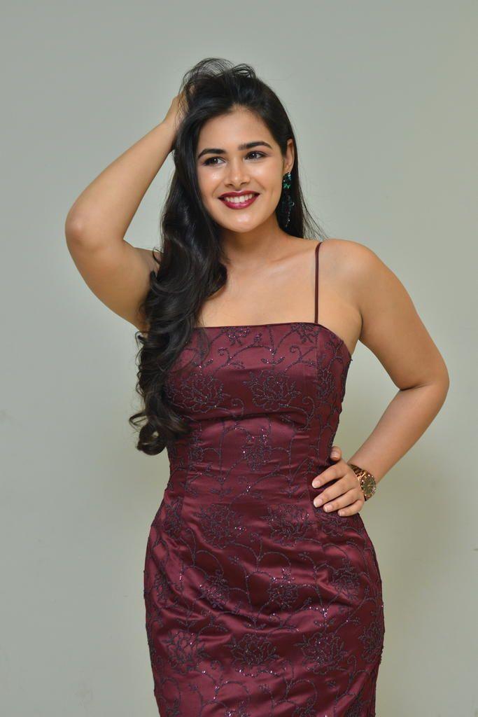 Divi Prasanna Latest Glamorous Stills