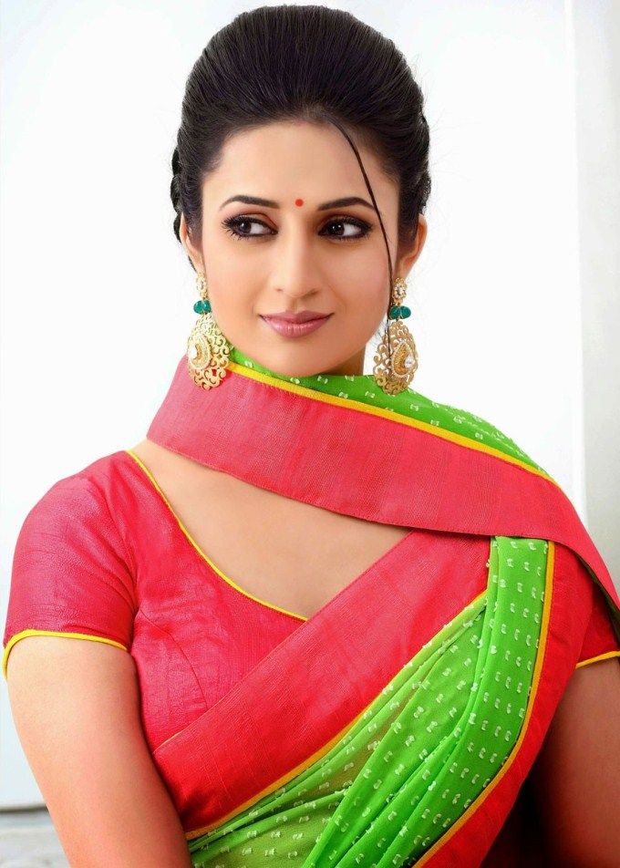 Divyanka Tripathi rare stills 