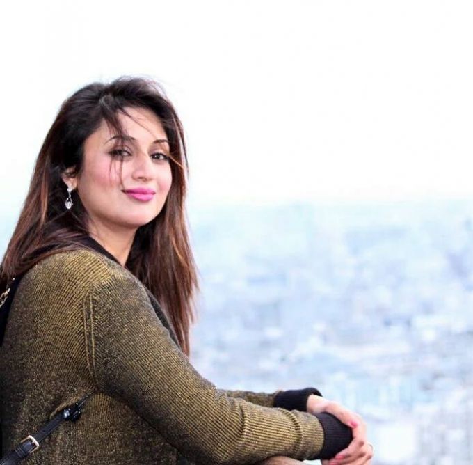 Divyanka Tripathi rare stills 