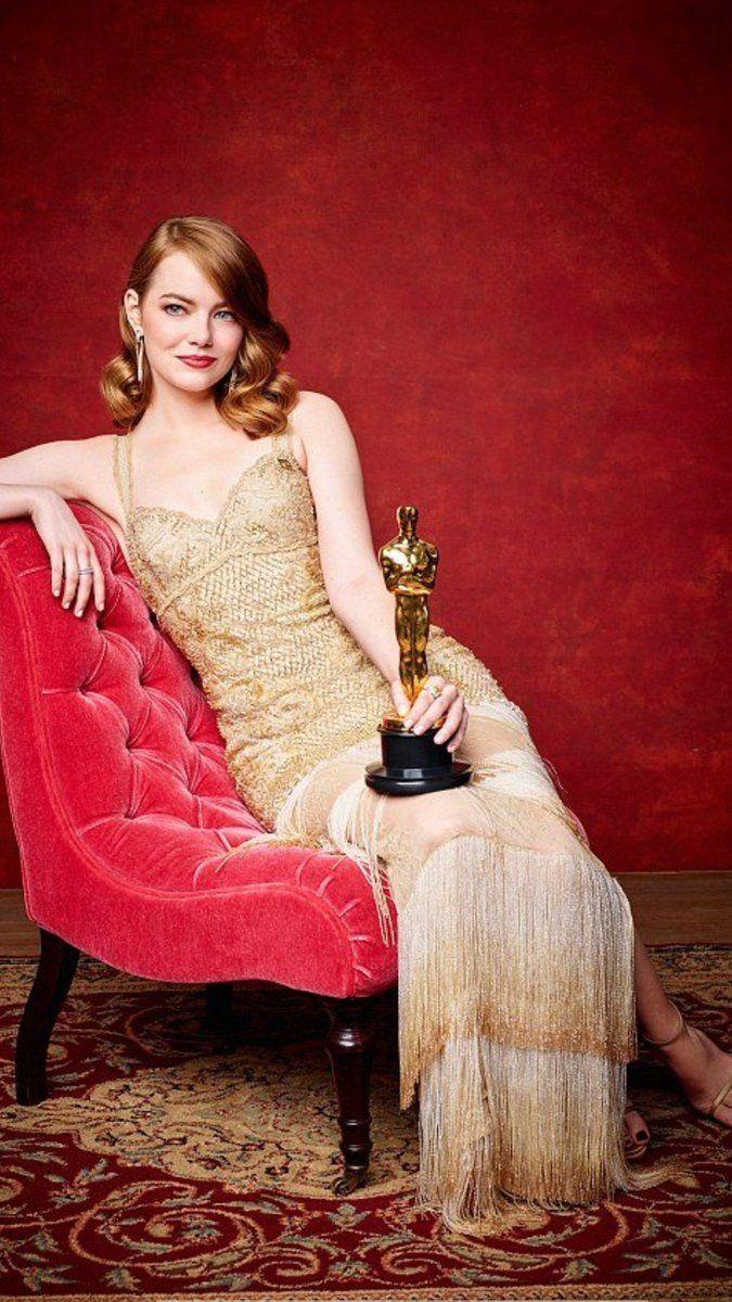 Emma Stone Received Oscar Award 2017 Photos