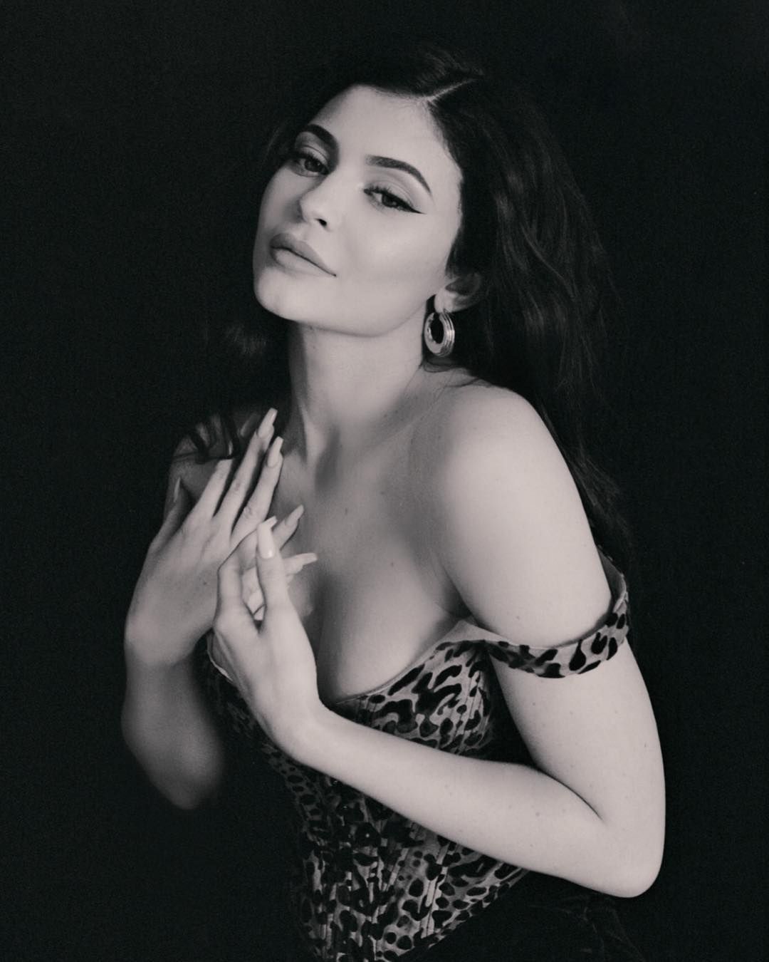 Famous American Model cum Actress Kylie Jenner Hot Photos