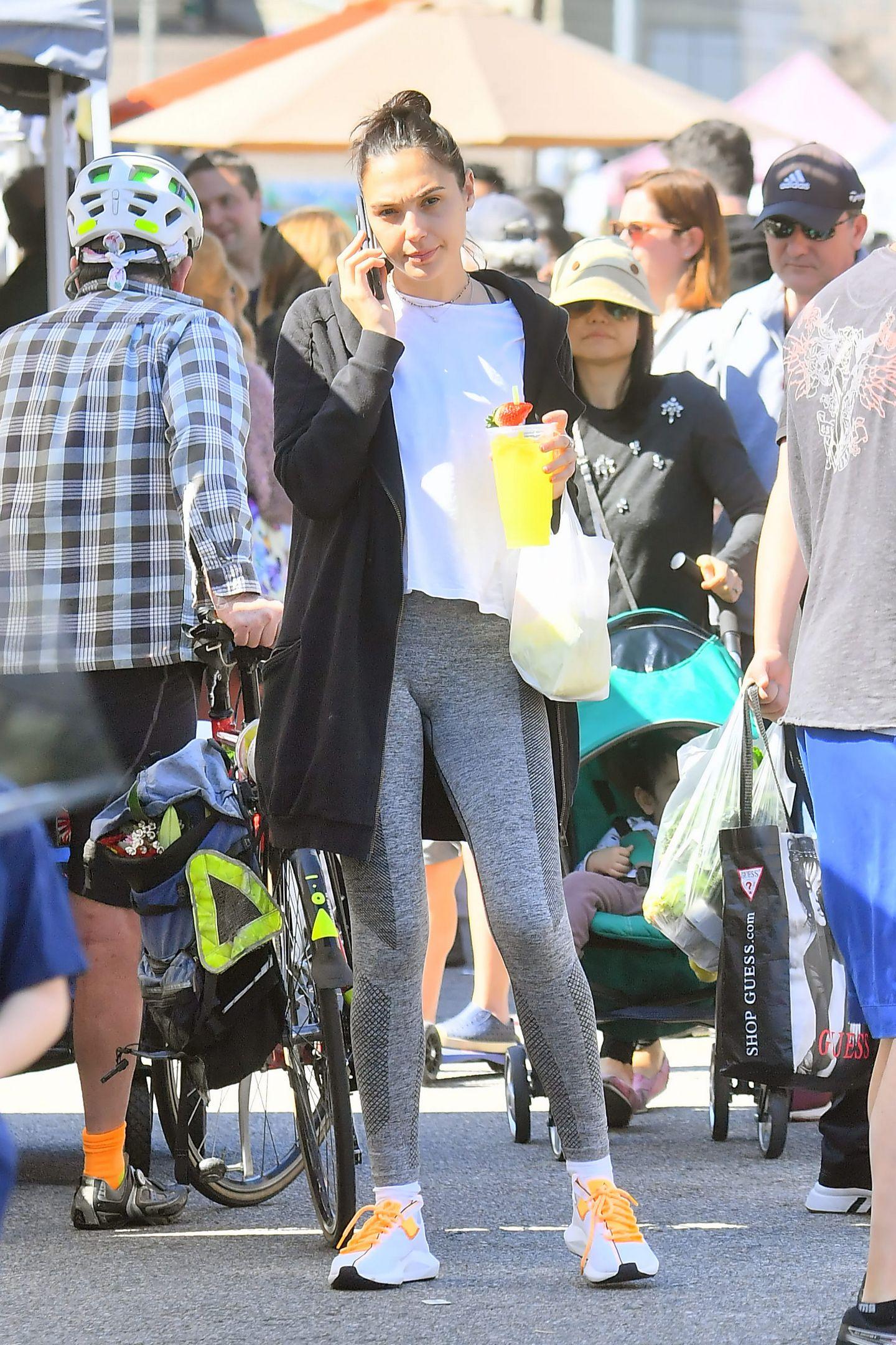 Gal Gadot with her Kids at the Farmers Market