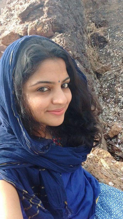 Gayatri Fame Nikhila Vimal Rare & Unseen Photos