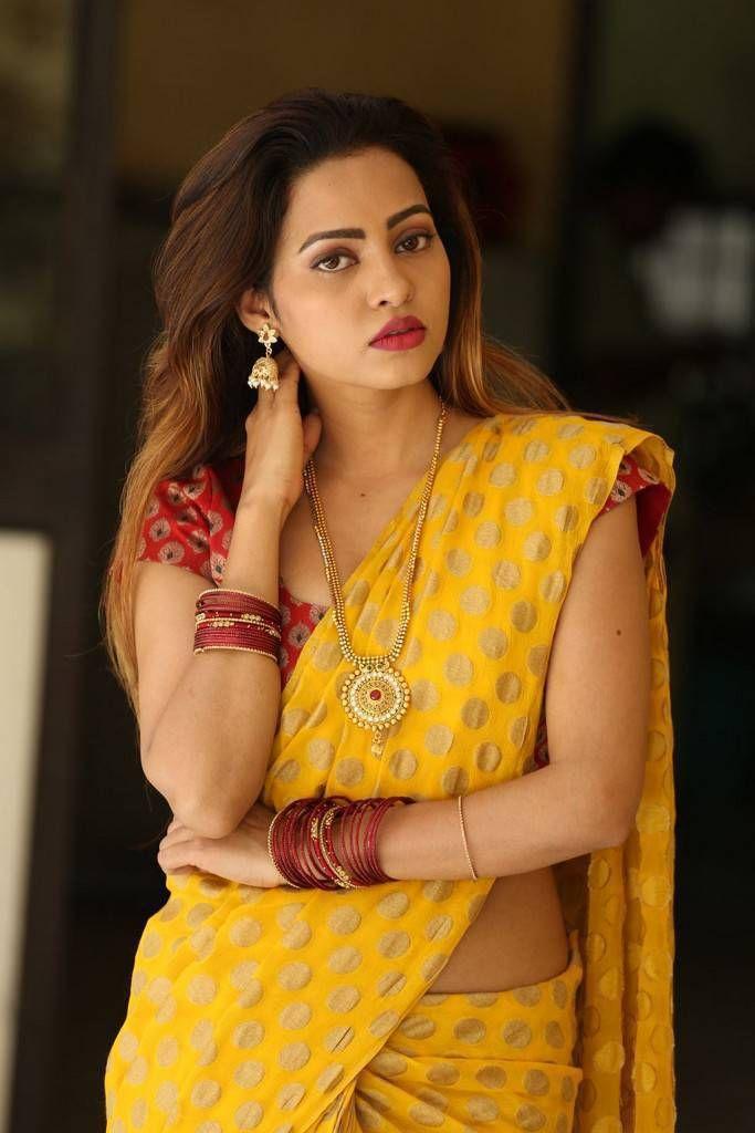 Geeta Shah Latest Hot Yellow Saree Photos