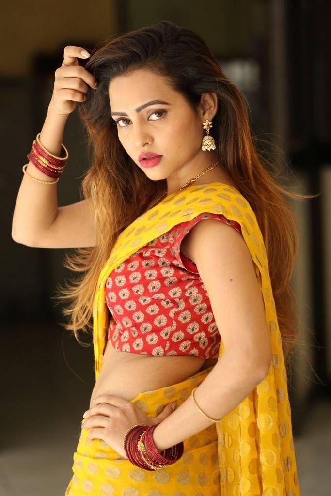 Geeta Shah Latest Hot Yellow Saree Photos