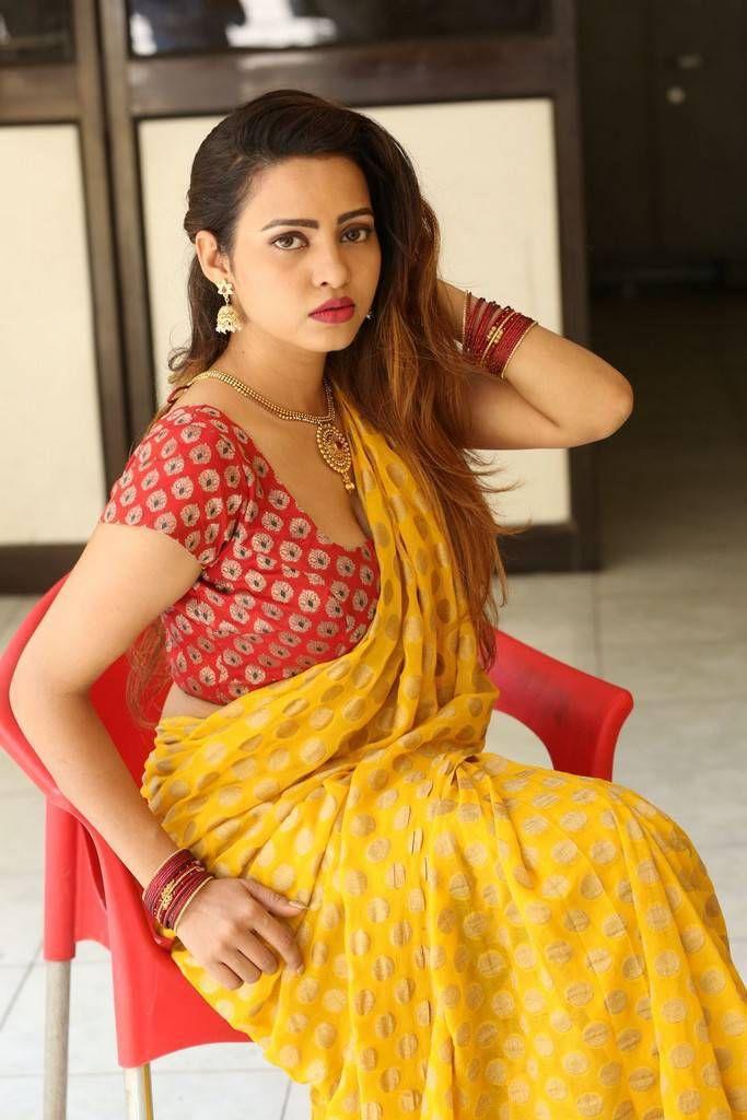 Geeta Shah Latest Hot Yellow Saree Photos