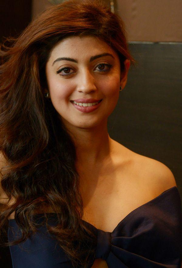 Gorgeous Actress Pranitha Subhash Latest Hot Photo Stills 2018